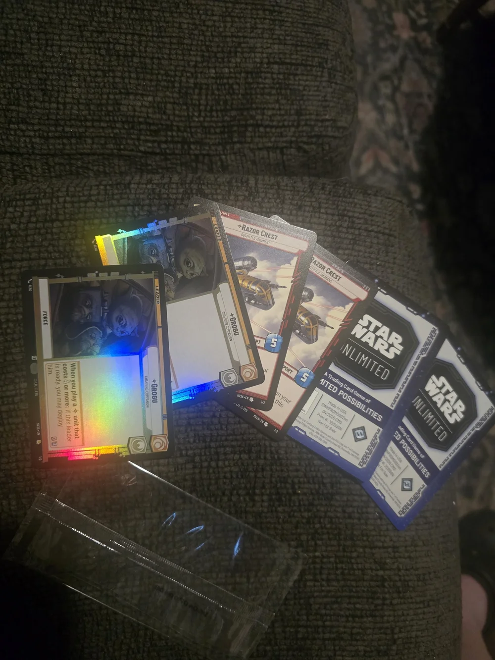 Star Wars Holographic and Promo Card Lot - Grogu & Razor Crest - Picture 1 of 2